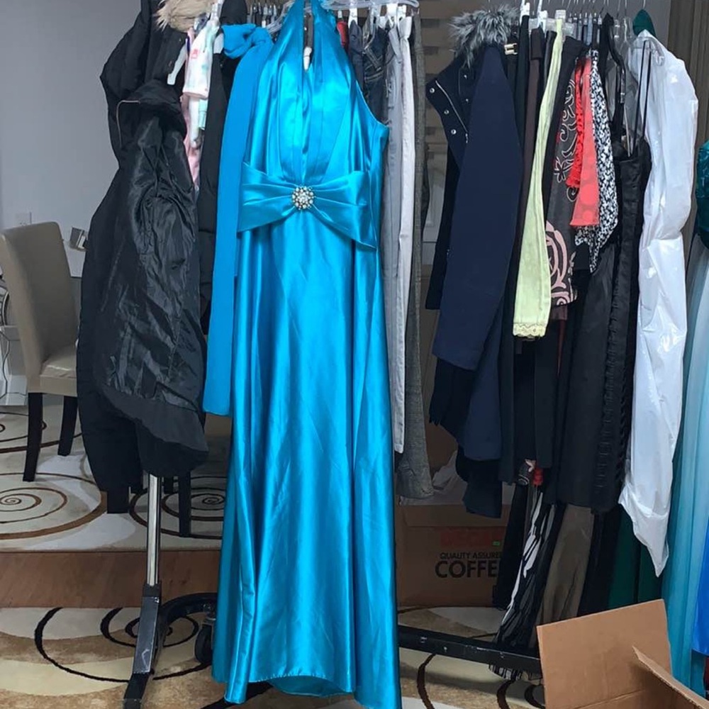 Elegant Blue Halter Dress